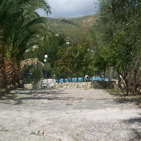 Lofos Apartment *